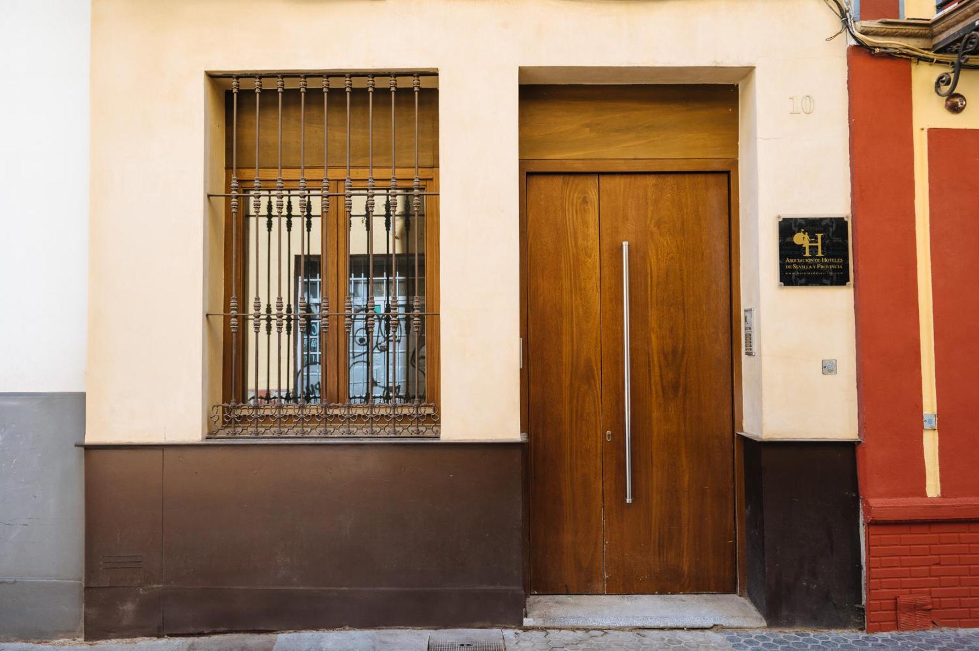 Apartamentos La Vistosona Sevilla Exteriör bild