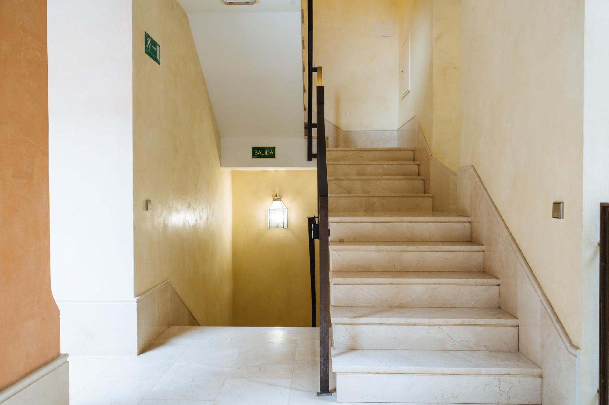 Apartamentos La Vistosona Sevilla Exteriör bild